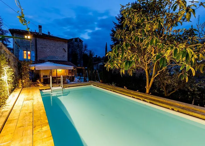Smart Stone Tuscany Kır Evi *