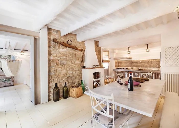 Smart Stone Tuscany * Lucca